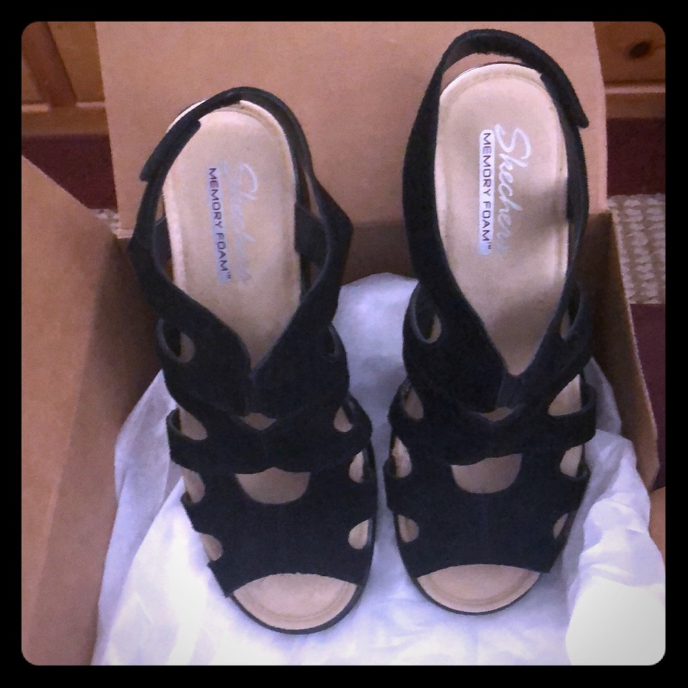 Skechers memory Foam sandals
